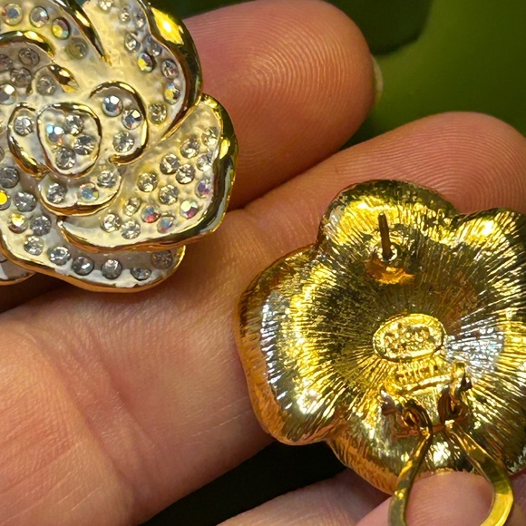 Joan Rivers Stamped Vintage Earrings with White Enamel and Swarovski Crystals - Picture 7 of 7